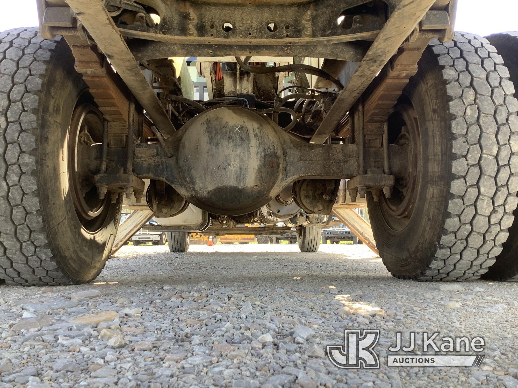 (Smock, PA) Altec LR760-E70, Over-Center Elevator Bucket mounted behind cab on 2015 International 43