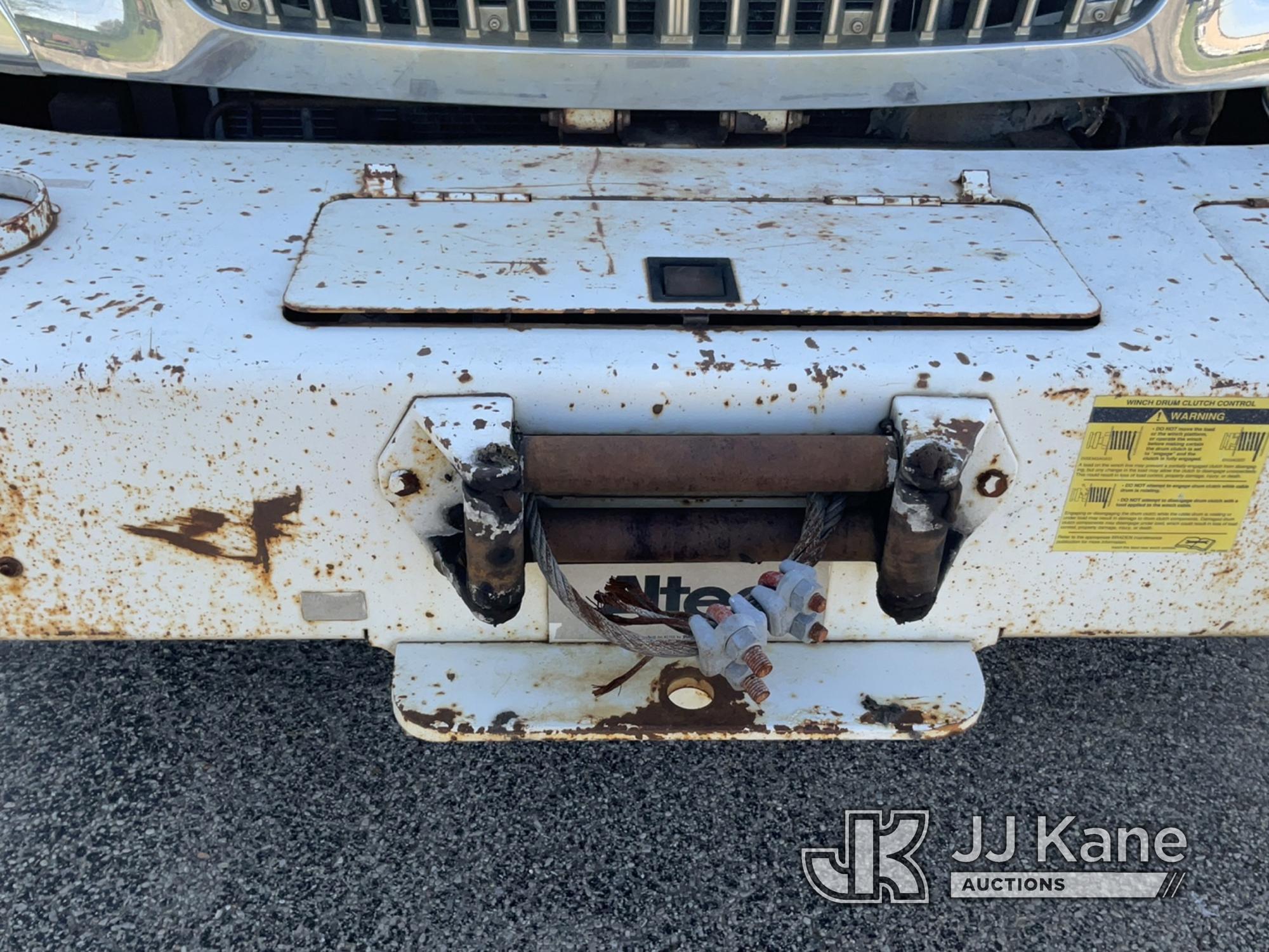 (Miamisburg, OH) Altec DM47-TR, Digger Derrick rear mounted on 2009 International 4300 Utility Truck