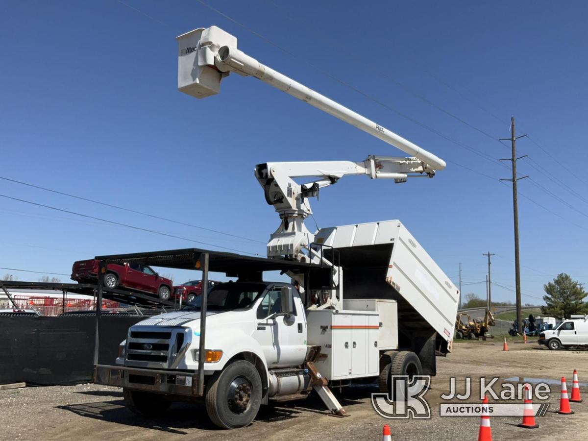 (Charlotte, MI) Altec LR760E70, Over-Center Elevator Bucket Truck mounted behind cab on 2013 Ford F7