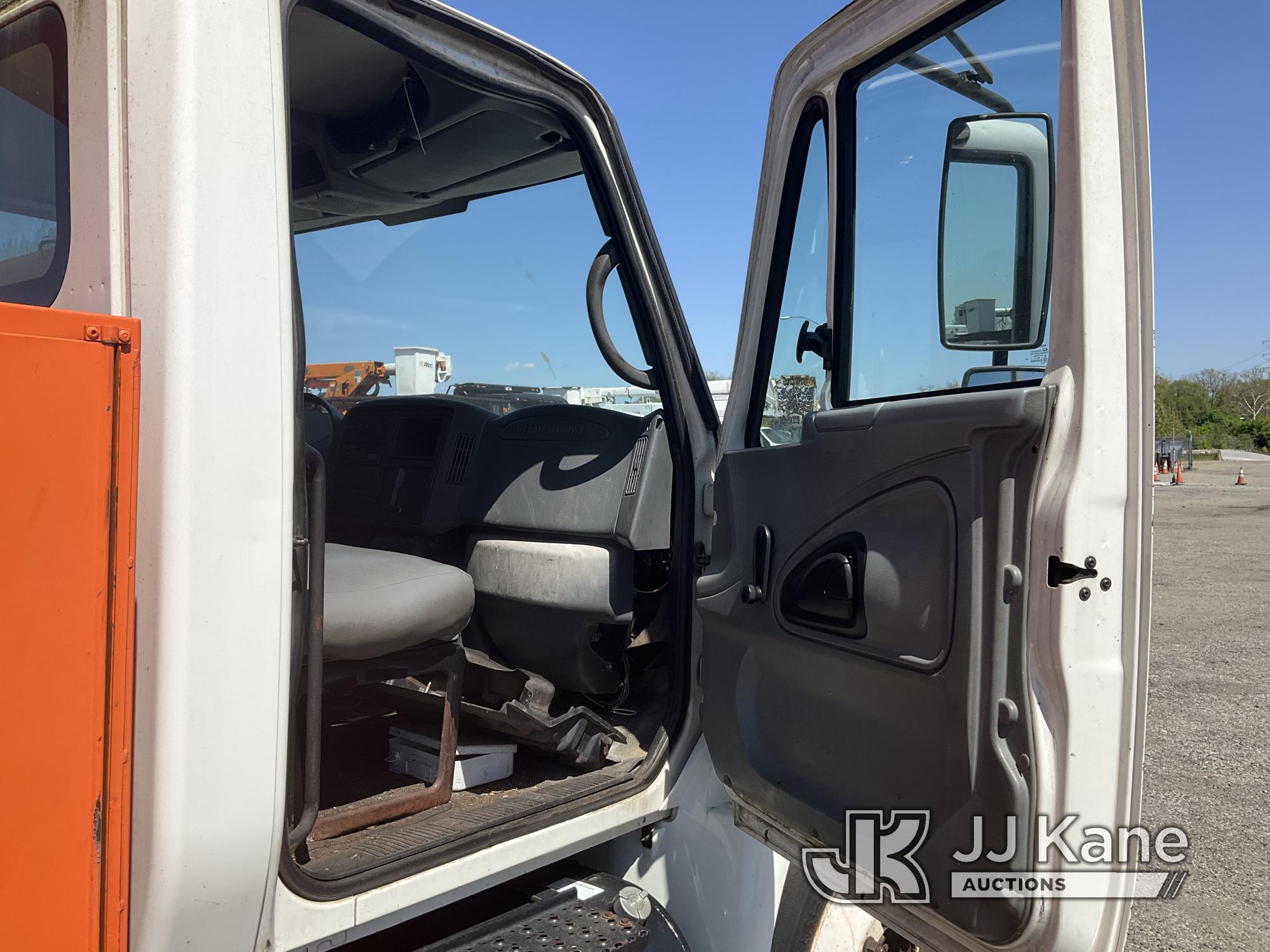 (Plymouth Meeting, PA) 2004 International 4300 Chipper Dump Truck Runs Moves & Dump Operates, Abs Li