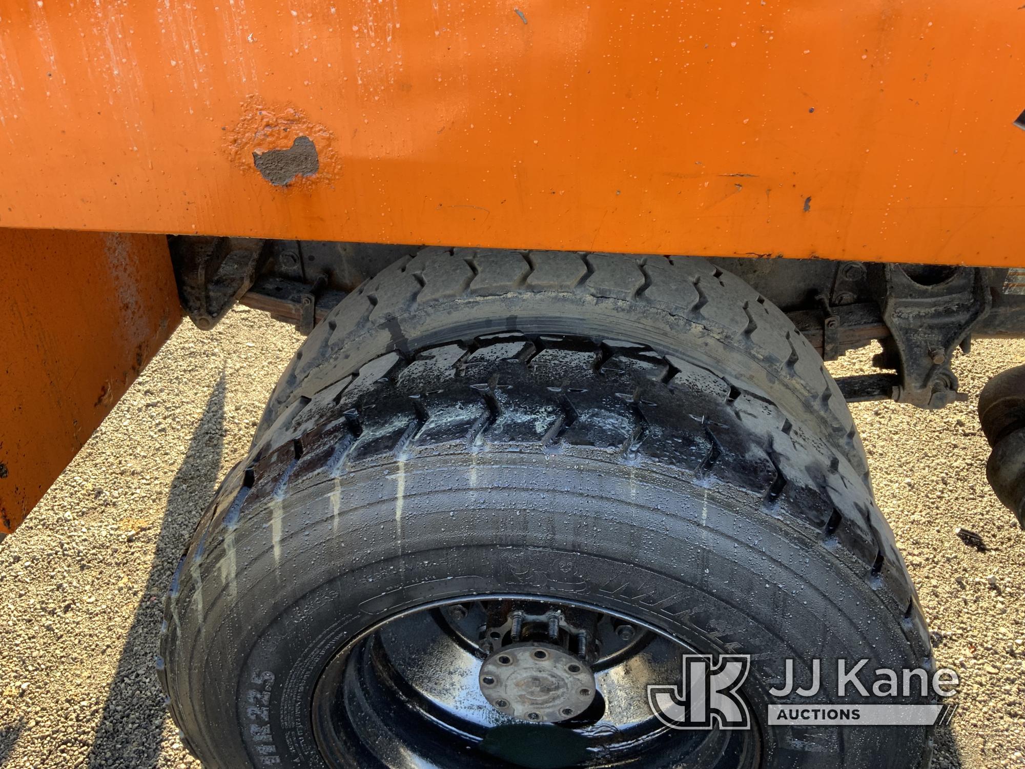 (Ashland, OH) Altec LR760E70, Over-Center Elevator Bucket Truck mounted behind cab on 2012 Ford F750