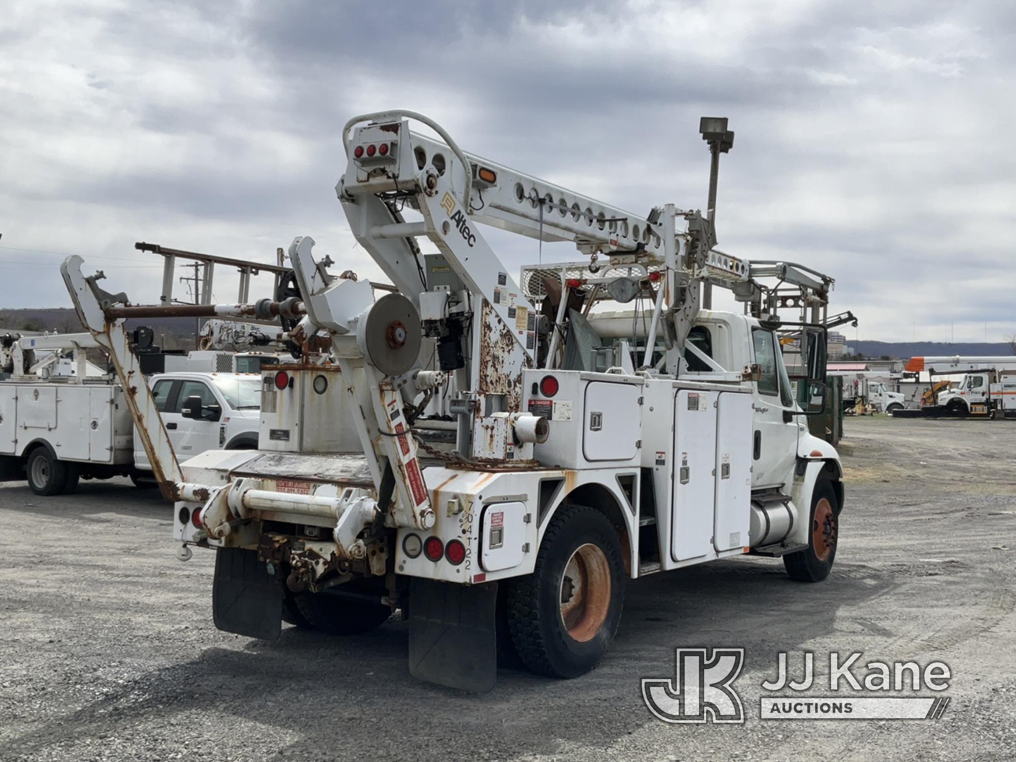 (Plains, PA) Altec A-T40C, Telescopic Non-Insulated Cable Placing Bucket Truck center mounted on 200