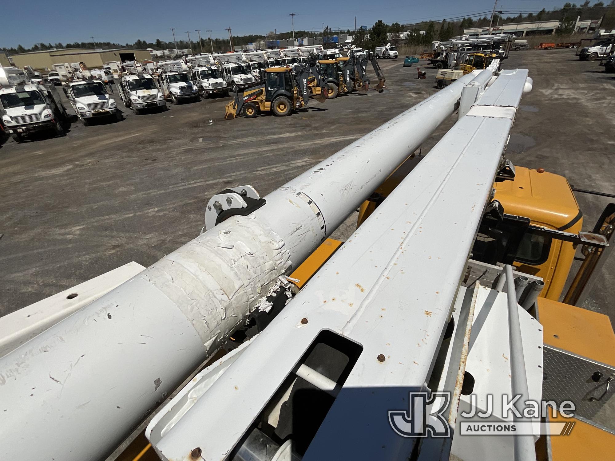 (Rome, NY) Altec L45M, Over-Center Material Handling Bucket Truck center mounted on 2006 Freightline