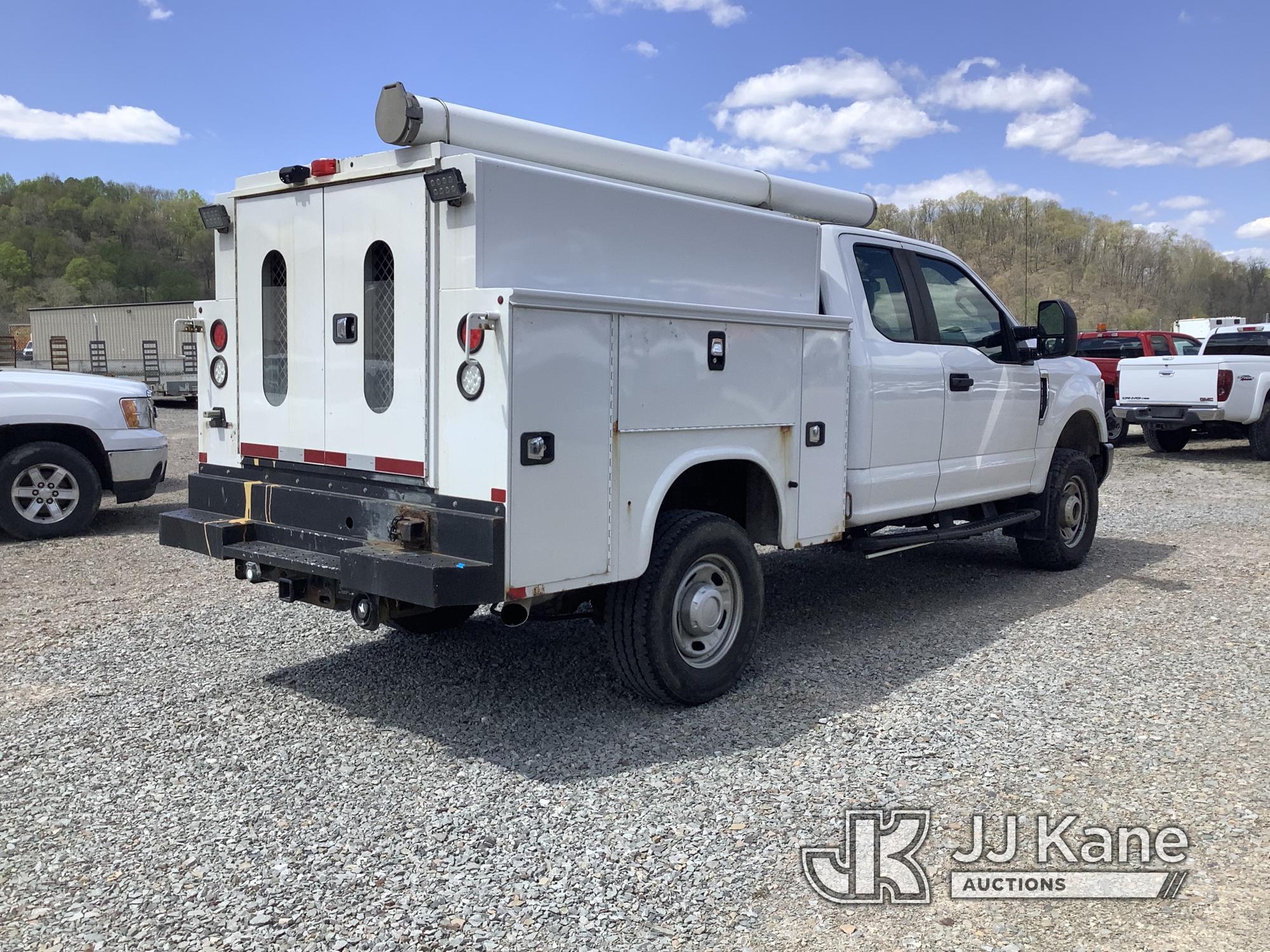 (Smock, PA) 2017 Ford F250 4x4 Extended-Cab Enclosed Service Truck Runs & Moves, Engine Noise, Drive