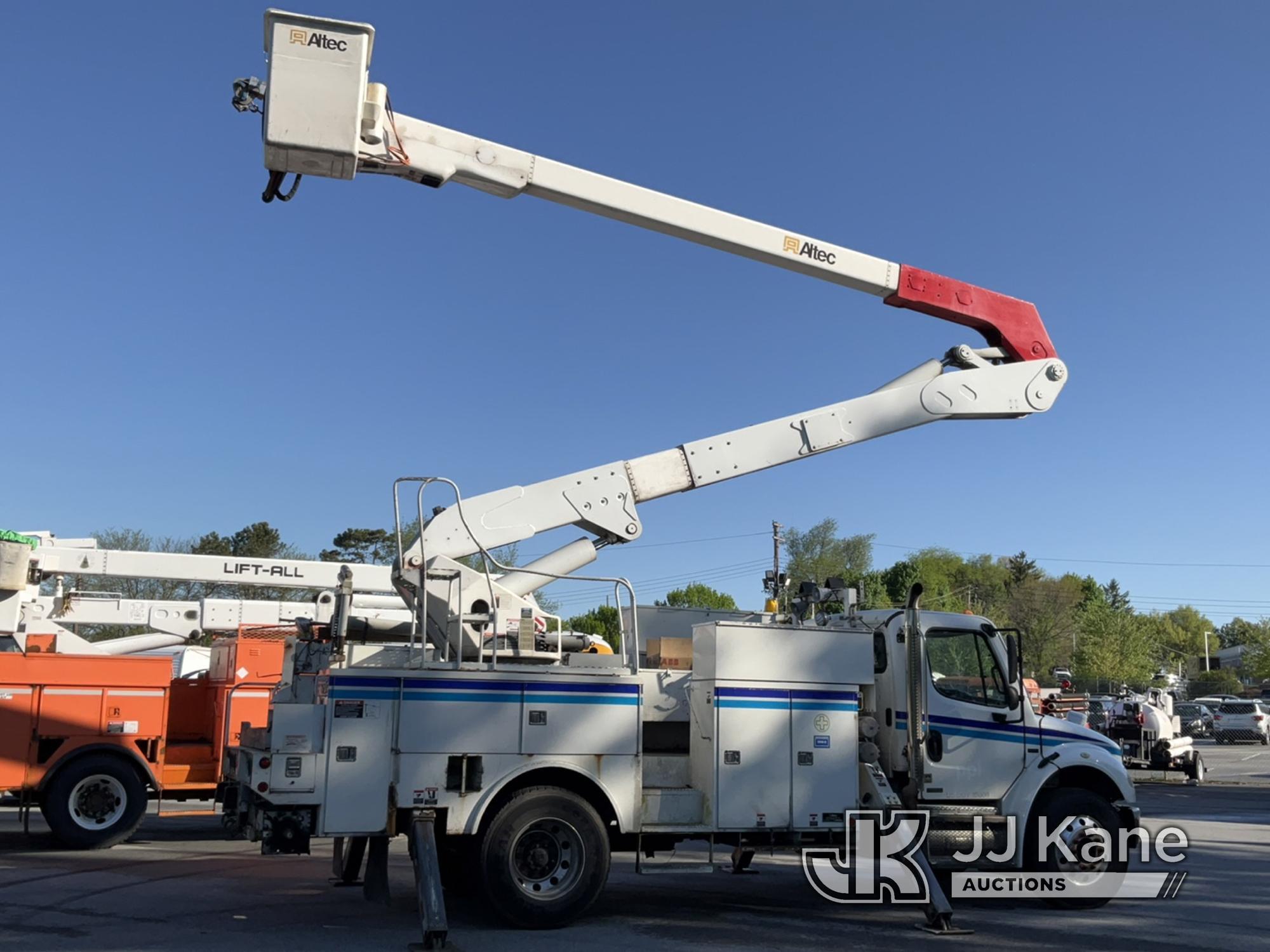 (Chester Springs, PA) Altec A55-OC, Material Handling Bucket Truck mounted on 2008 Freightliner M2 1