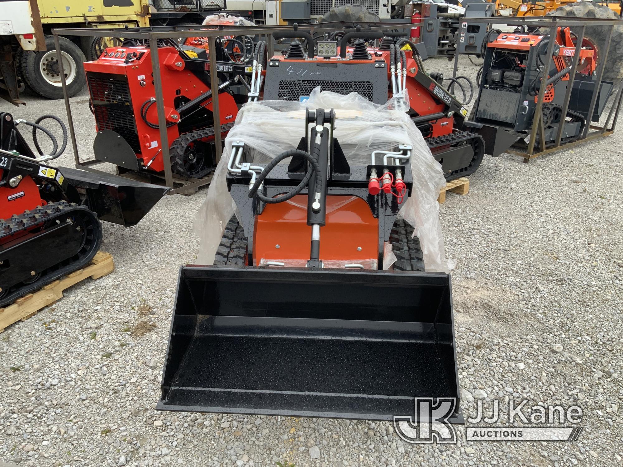 (Fort Wayne, IN) 2023 AGT YF2-380 Compact Track Loader New) (Condition Unknown