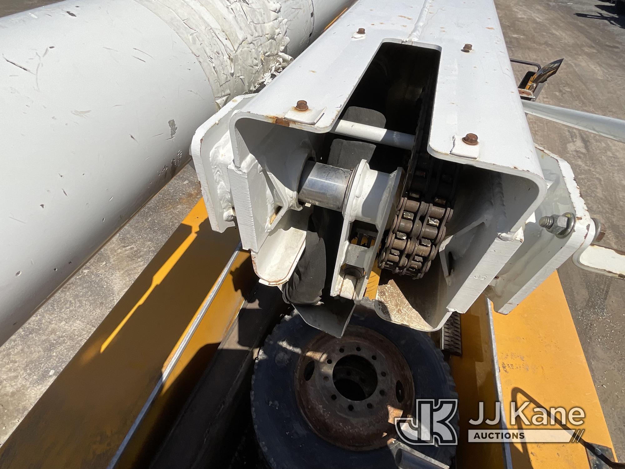 (Rome, NY) Altec L45M, Over-Center Material Handling Bucket Truck center mounted on 2006 Freightline