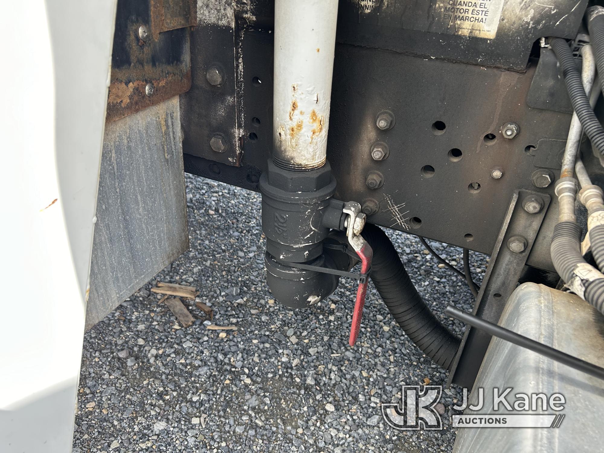 (Hagerstown, MD) Terex L4045, Digger Derrick corner mounted on 2005 GMC C8500 Service Truck Runs & M