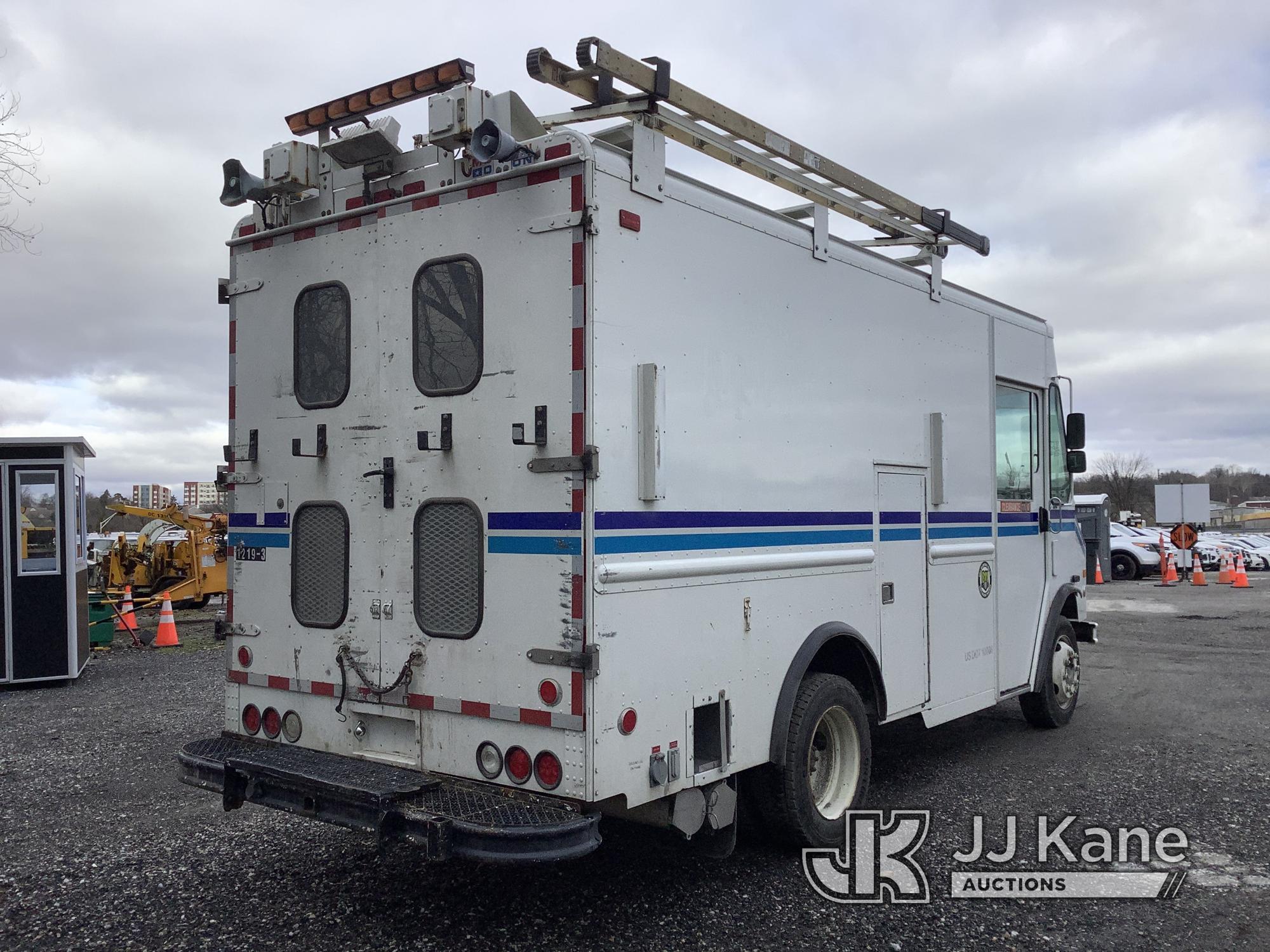 (Plymouth Meeting, PA) 2006 Freightliner MT45 Step Van Runs & Moves, Body & Rust Damage