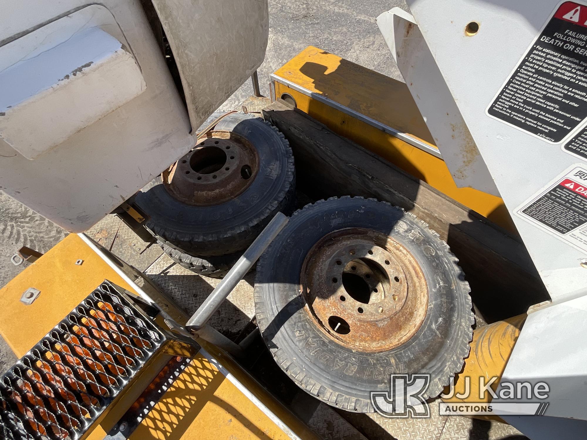 (Rome, NY) Altec L45M, Over-Center Material Handling Bucket Truck center mounted on 2006 Freightline