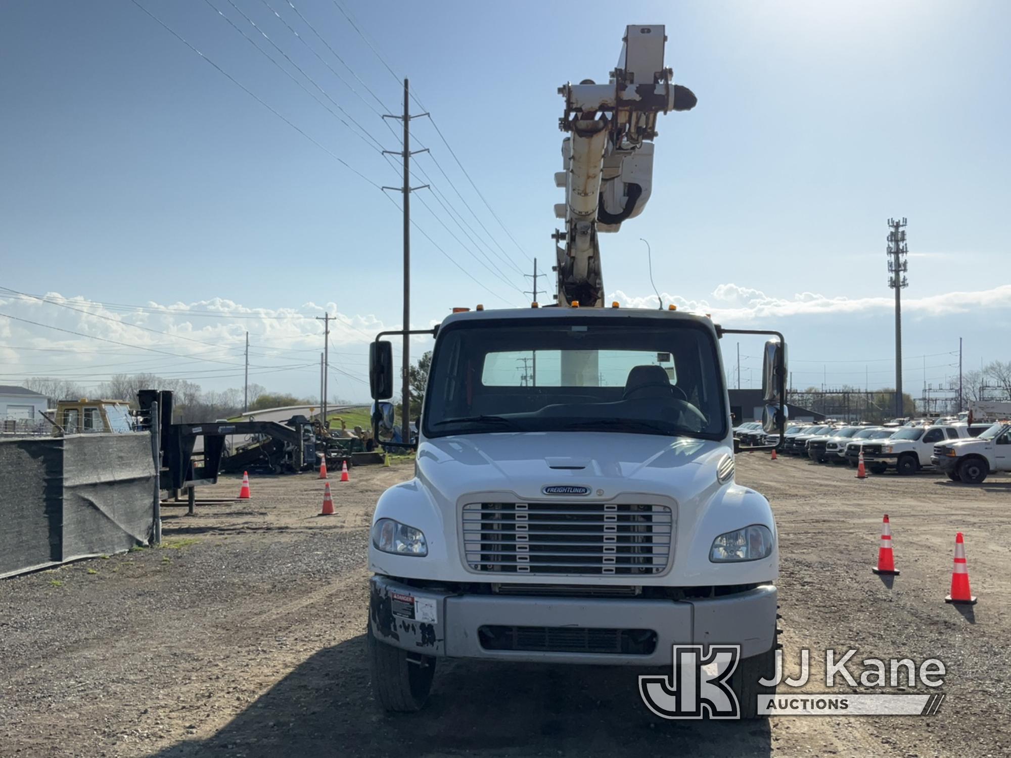 (Charlotte, MI) Altec TA40, Articulating & Telescopic Bucket Truck mounted behind cab on 2015 FREIGH