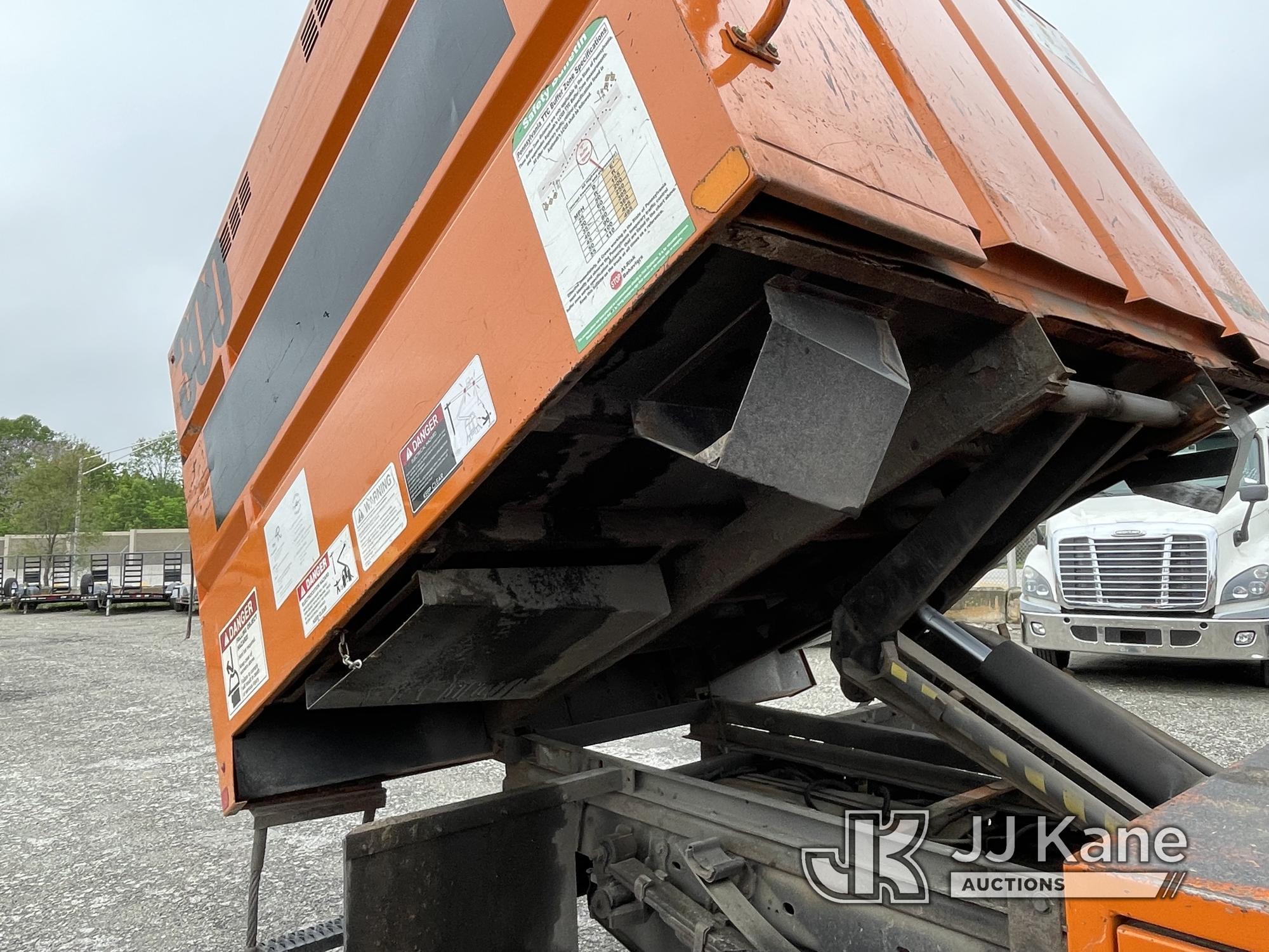 (Plymouth Meeting, PA) Versalift SST40EIH, Articulating & Telescopic Bucket Truck , 2012 Ford F550 4