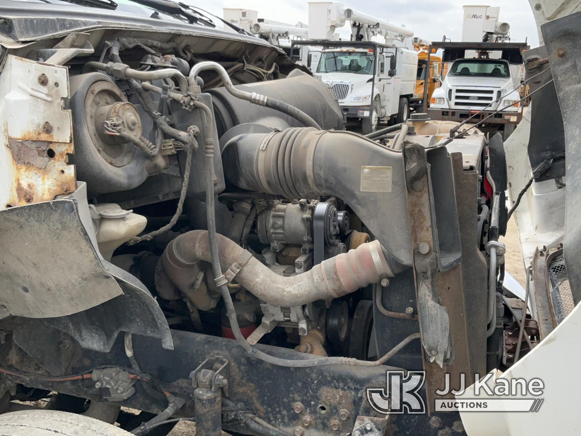 (Charlotte, MI) Altec TA40, Articulating & Telescopic Bucket Truck mounted behind cab on 2007 Ford F