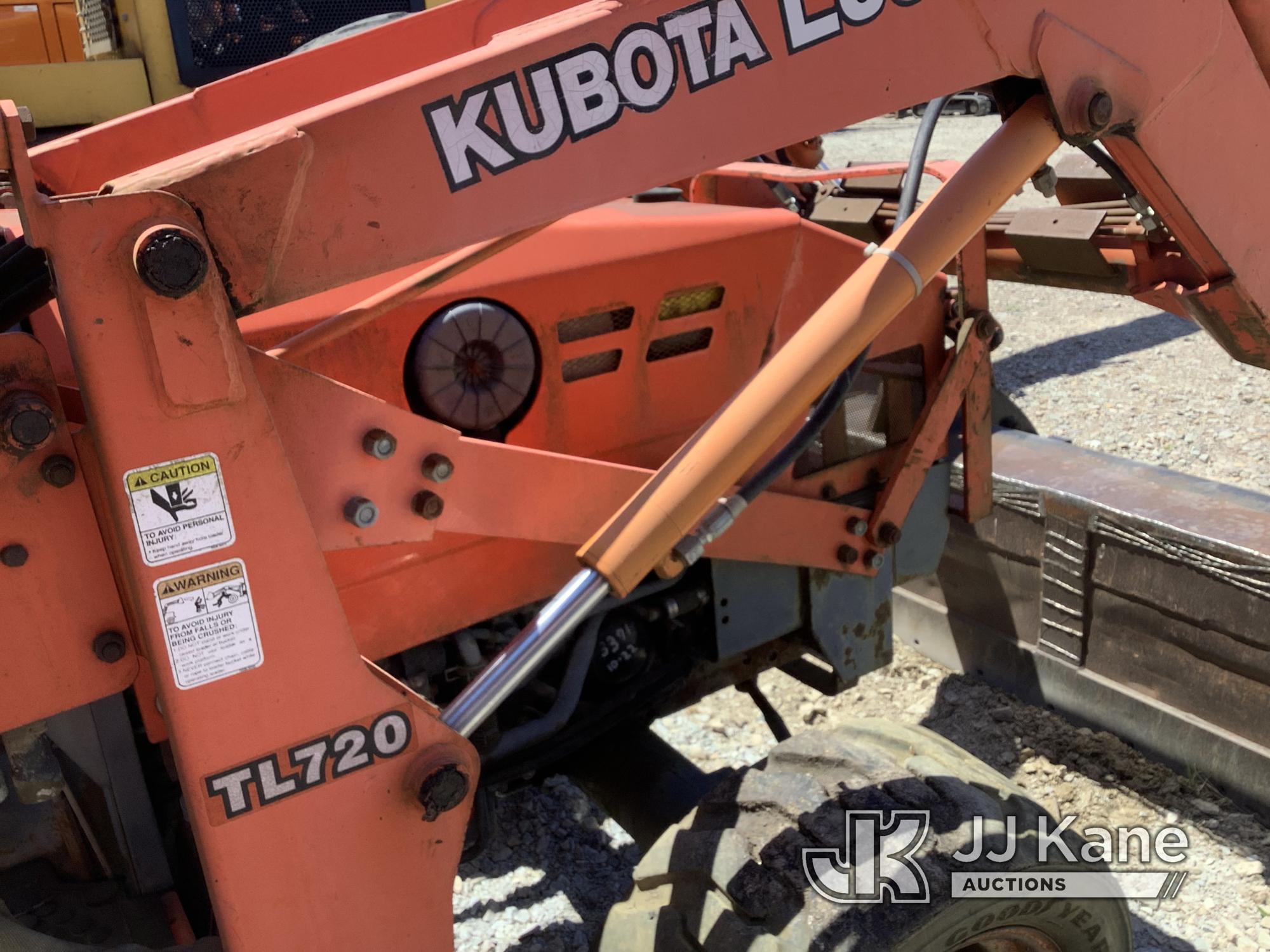 (Smock, PA) 1998 Kubota L35 Mini Tractor Loader Backhoe Not Running, Operational Condition Unknown,