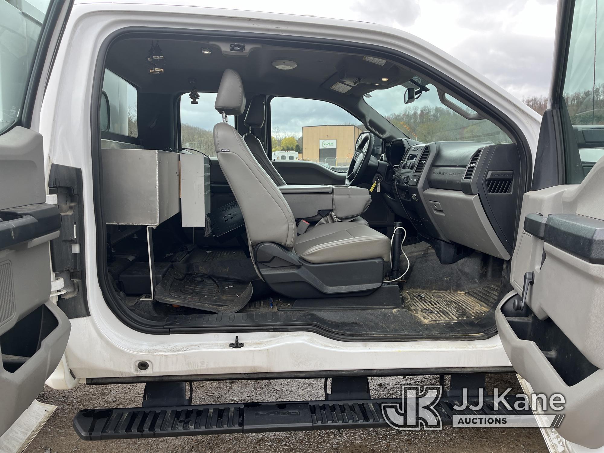 (Smock, PA) 2017 Ford F250 4x4 Extended-Cab Enclosed Service Truck Runs & Moves, Check Engine Light