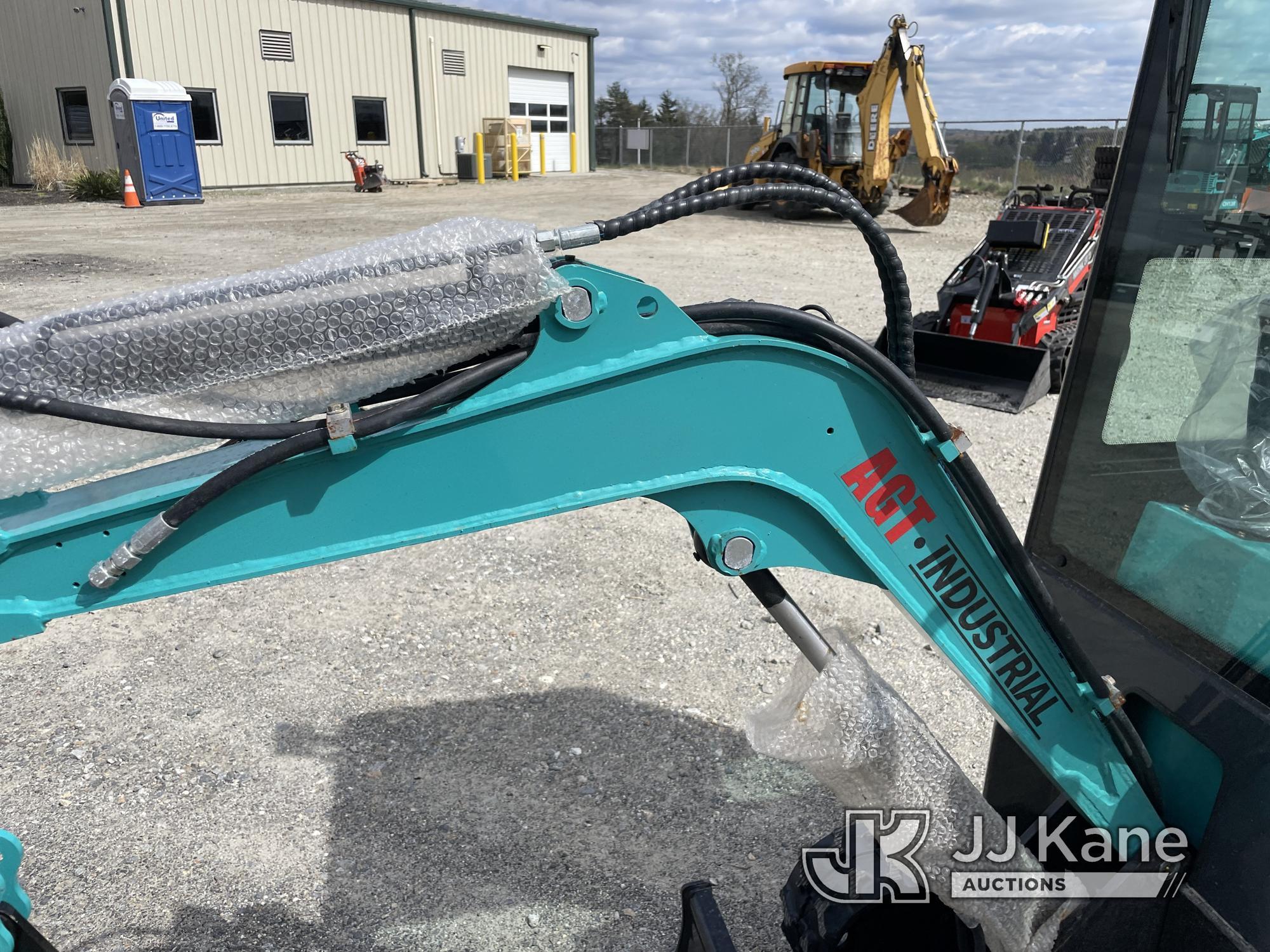 (Shrewsbury, MA) 2024 AGT QH13R Mini Hydraulic Excavator New/Unused