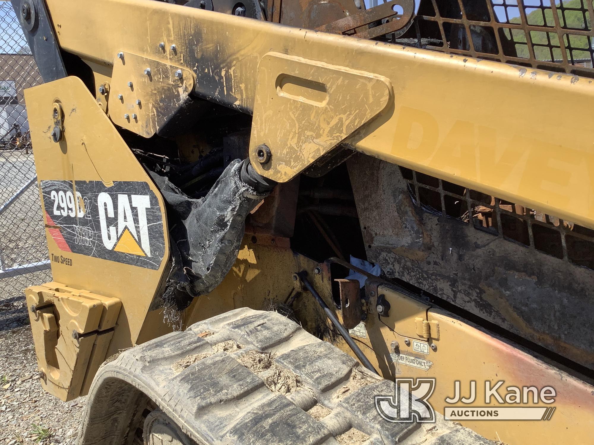 (Smock, PA) 2019 Caterpillar 299D2XHP Skid Steer Loader, Selling with attachment item #1422755 Not R