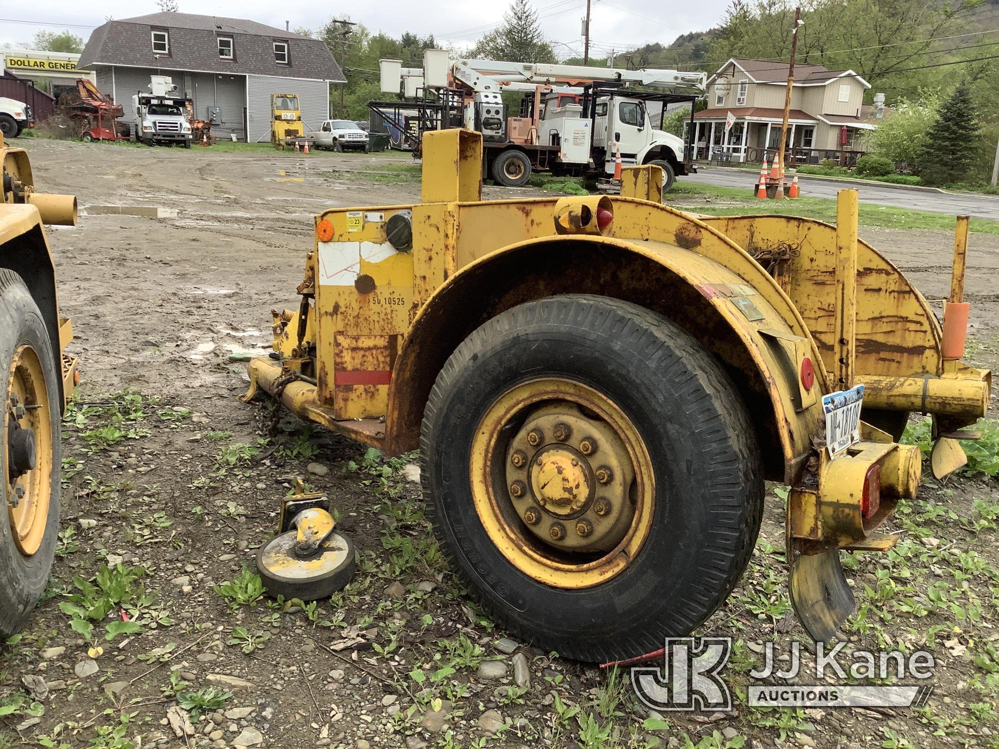 (Deposit, NY) 1971 Truco/Eaton Hydraulic Reel Trailer No Title) Flat tire on passenger side