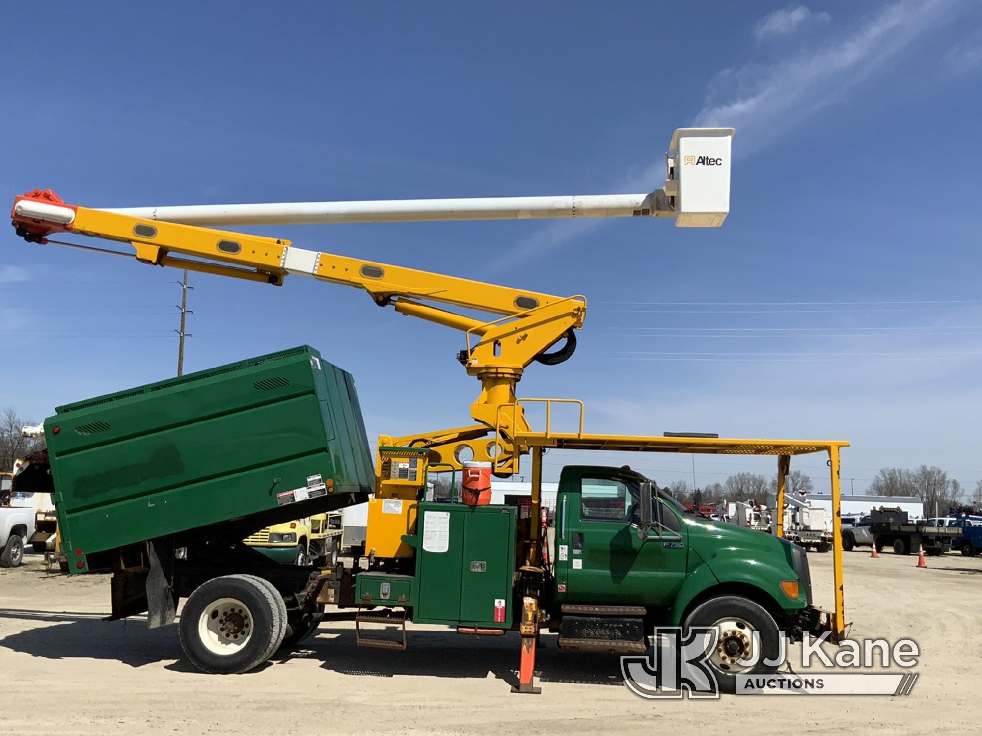 (Charlotte, MI) Altec LR760E70, Over-Center Elevator Bucket Truck mounted behind cab on 2015 Ford F7