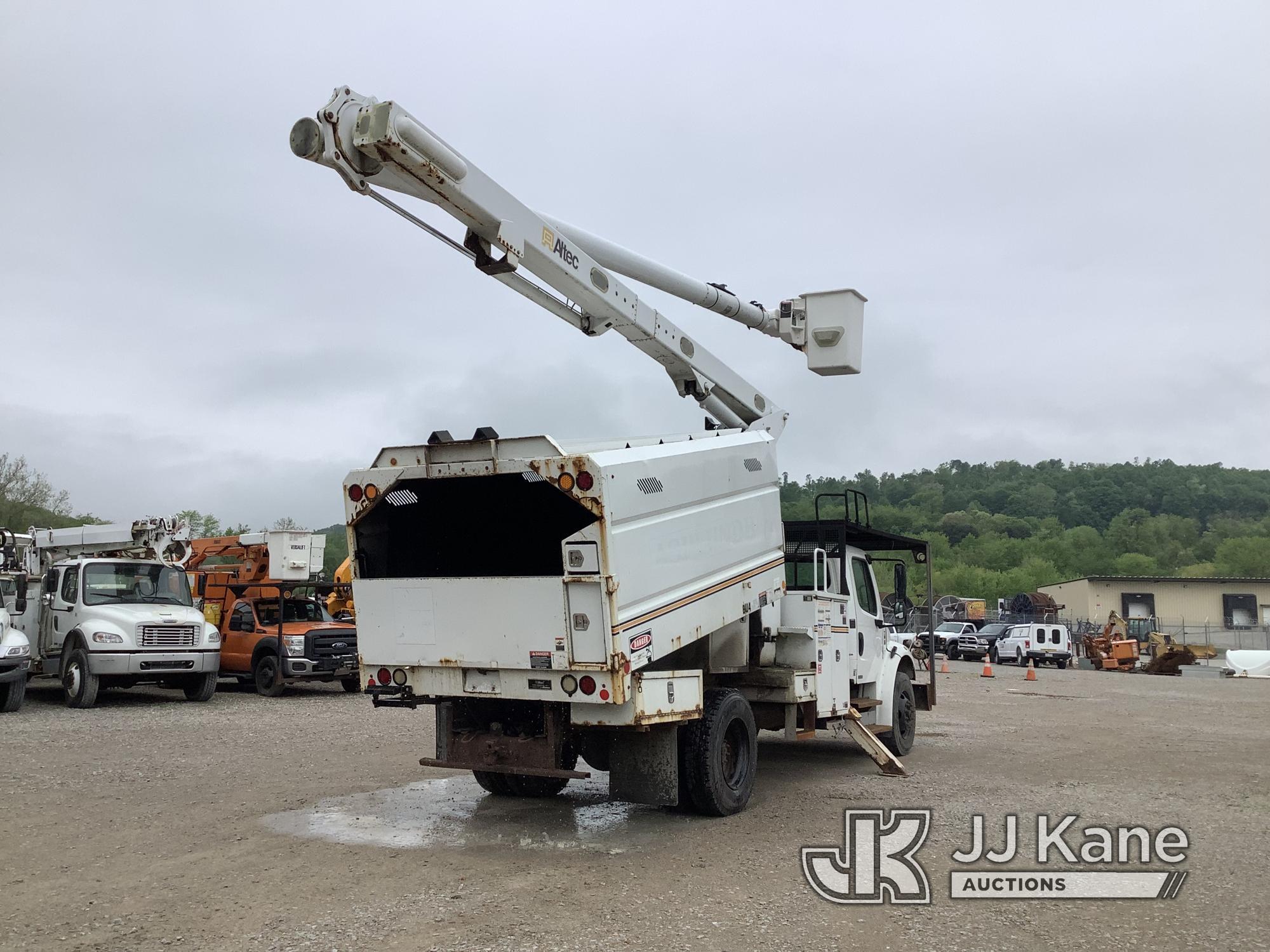 (Smock, PA) Altec LRV60/70, Over-Center Elevator Bucket mounted behind cab on 2012 Freightliner M2 1