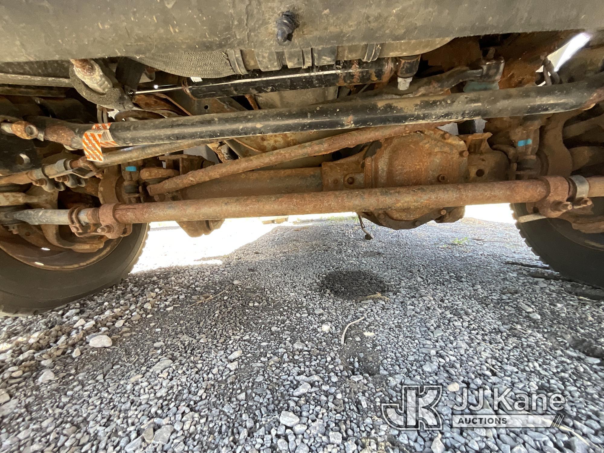 (Rome, NY) 2011 Ford F550 4x4 Dump Truck Runs, no transfer case, does not move, no trans, check engi