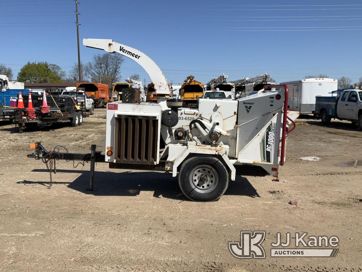 (Charlotte, MI) 2016 Vermeer BC1000XL Chipper (12in Drum) Runs, Clutch Engages, Key Broken Off In Ig