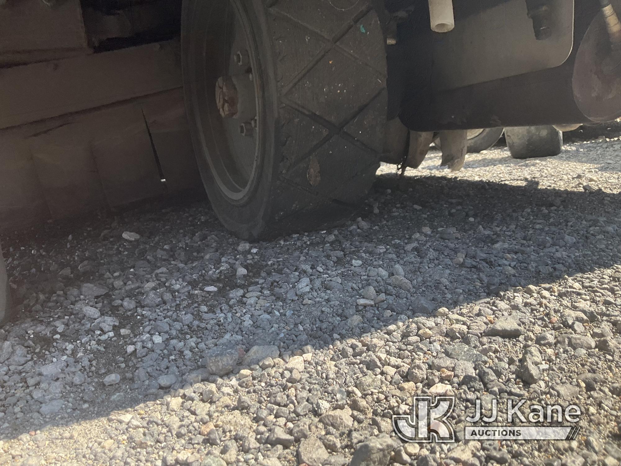 (Jurupa Valley, CA) 2018 Tennant M30 Sweeper Not Running, True Hours Unknown