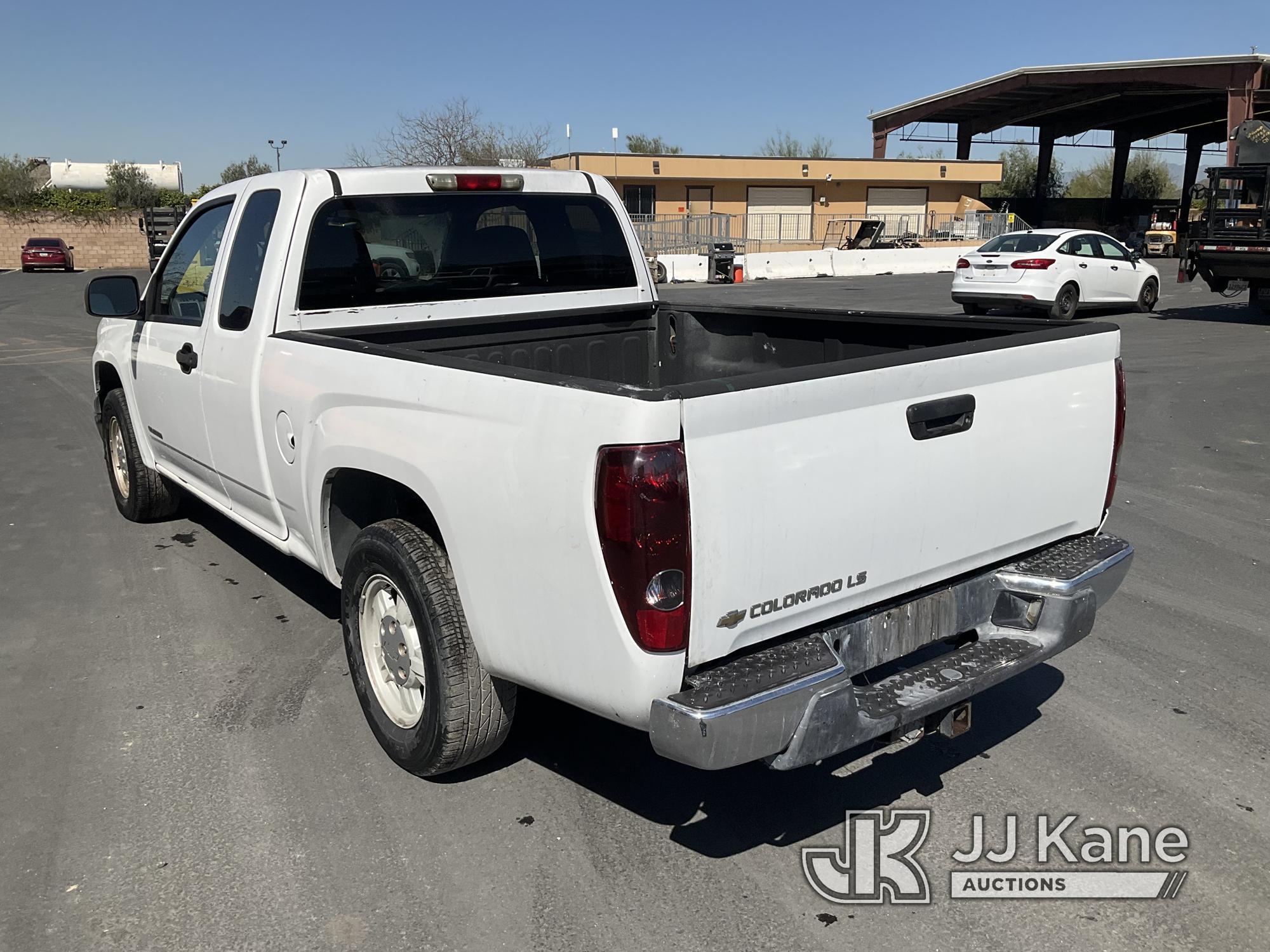 (Jurupa Valley, CA) 2005 Chevrolet Colorado Extended-Cab Pickup Truck Runs & Moves, Airbag Light On