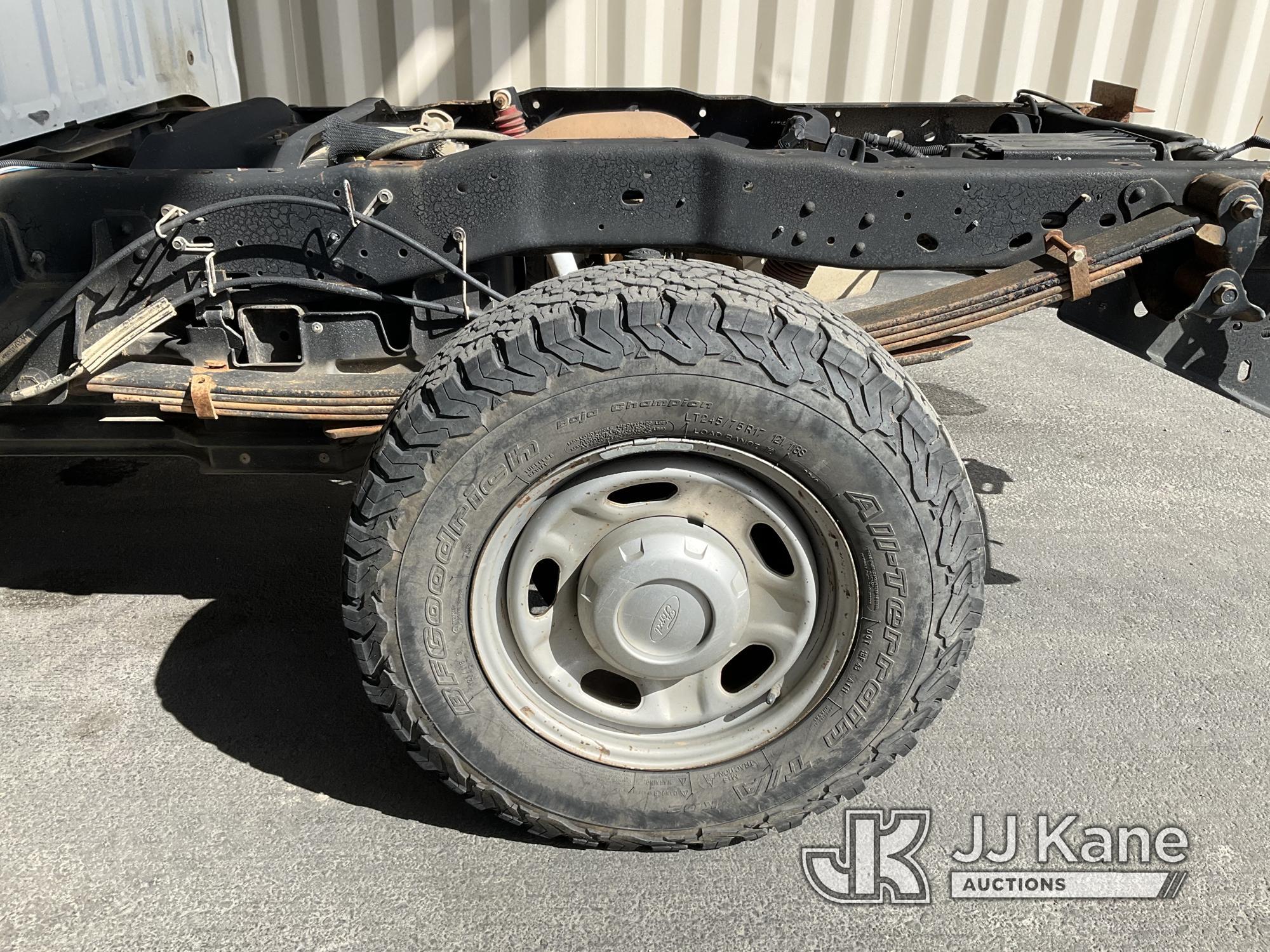 (Jurupa Valley, CA) 2012 Ford F250 4x4 Cab & Chassis Runs & Moves