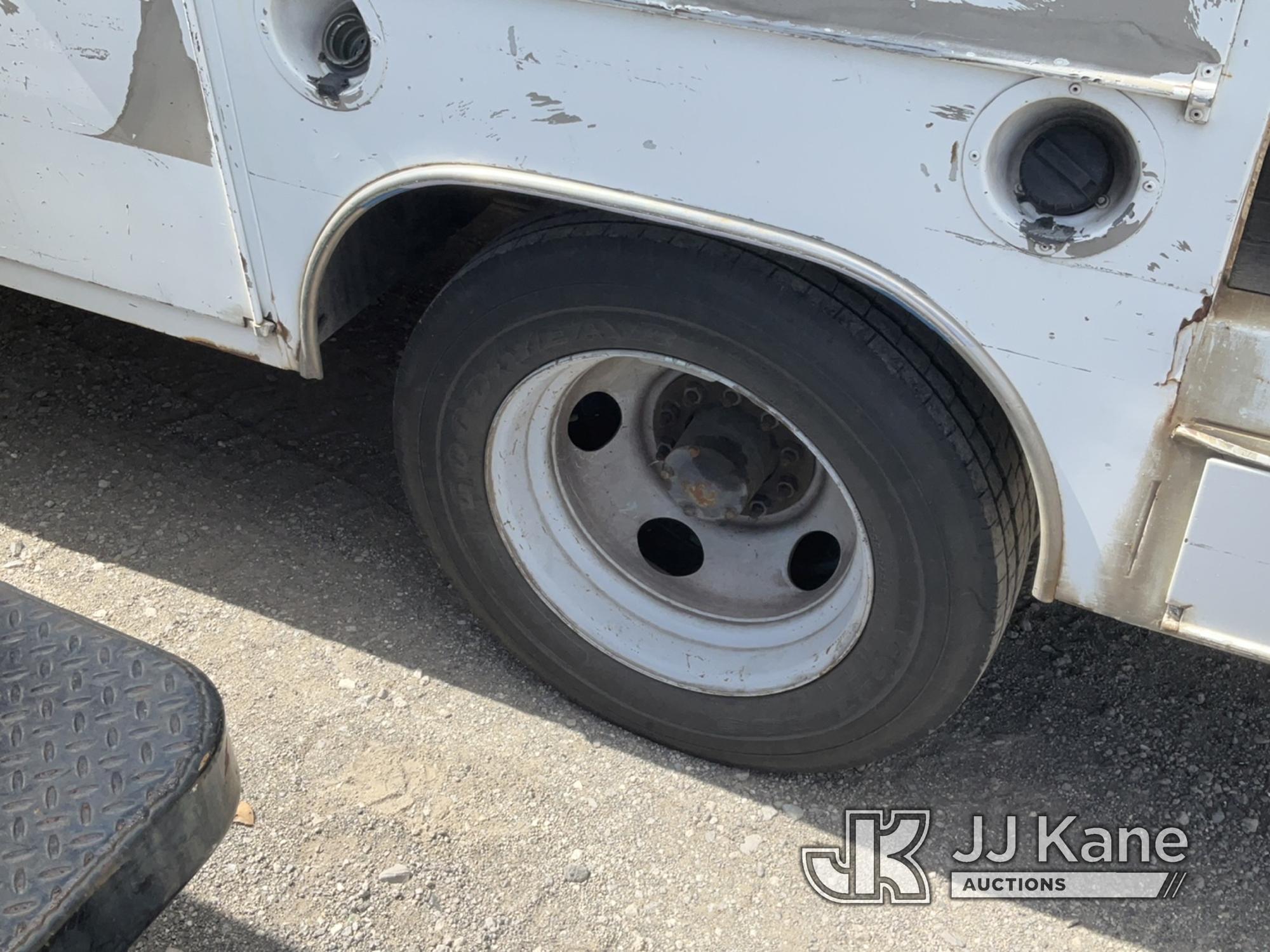 (Jurupa Valley, CA) 1998 Chevrolet C/K 3500 Cab & Chassis Not Running, No Key, Stripped Of Parts , M