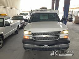 (Jurupa Valley, CA) 2006 Chevrolet Silverado 2500 Service Truck Runs & Moves