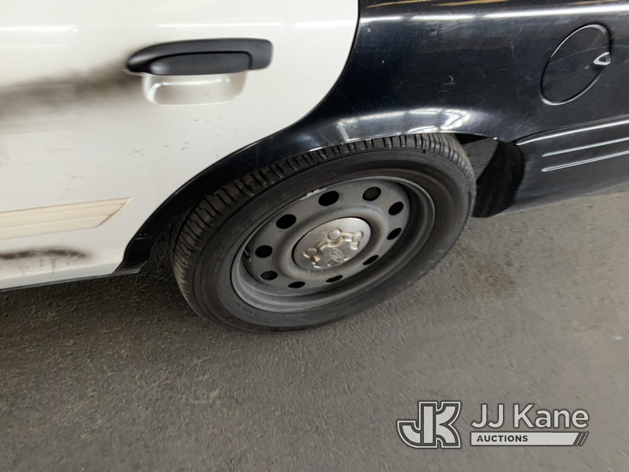 (Jurupa Valley, CA) 2011 Ford Crown Victoria Runs & Moves, Must Be Towed, Exhaust Damage, Air Bag Li