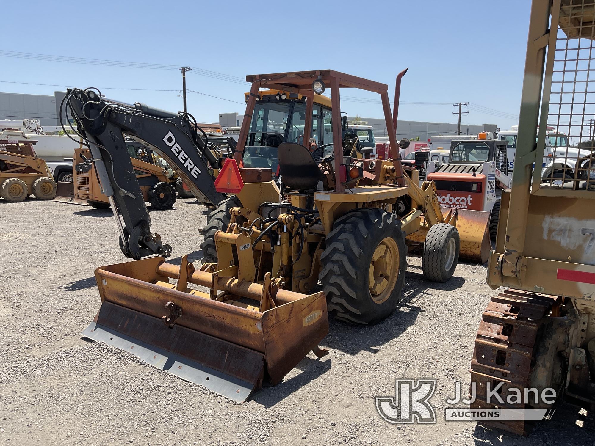 (Jurupa Valley, CA) 1989 Case Tractor Utility Tractor Loader Runs & Moves