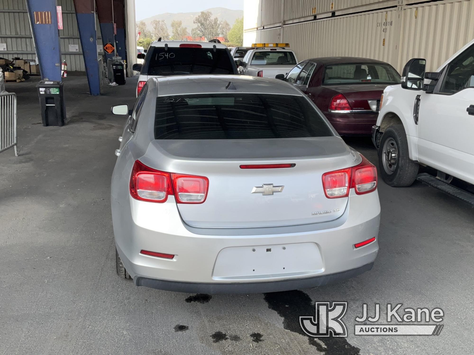 (Jurupa Valley, CA) 2014 Chevrolet Malibu 4-Door Sedan Runs & Moves