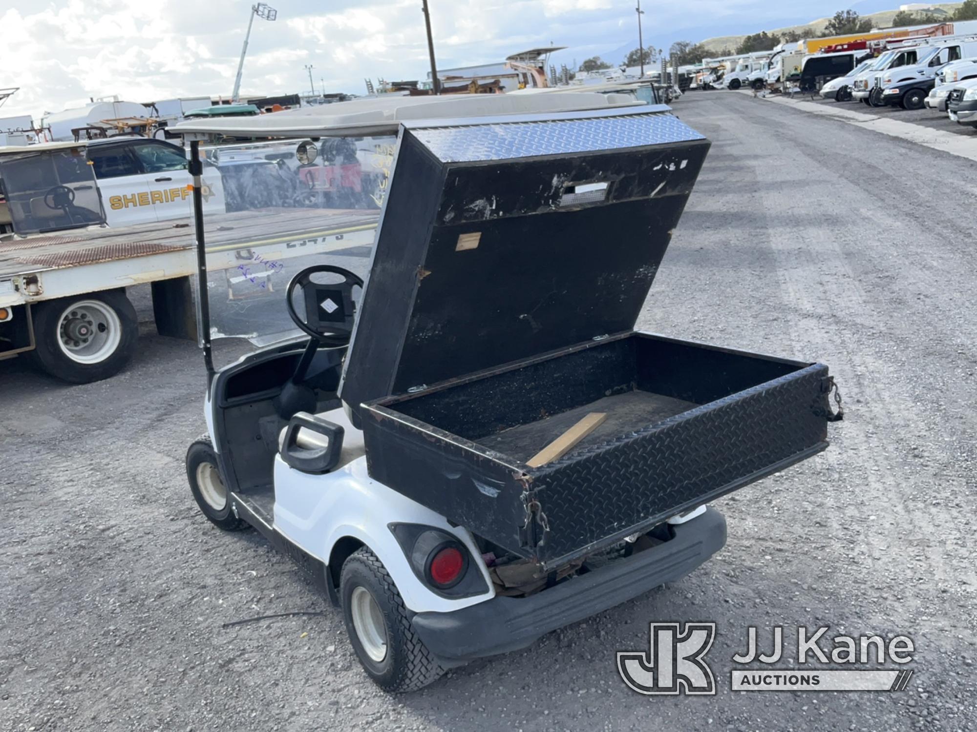 (Jurupa Valley, CA) 2011 Yamaha Golf Cart Runs & Moves, No Key