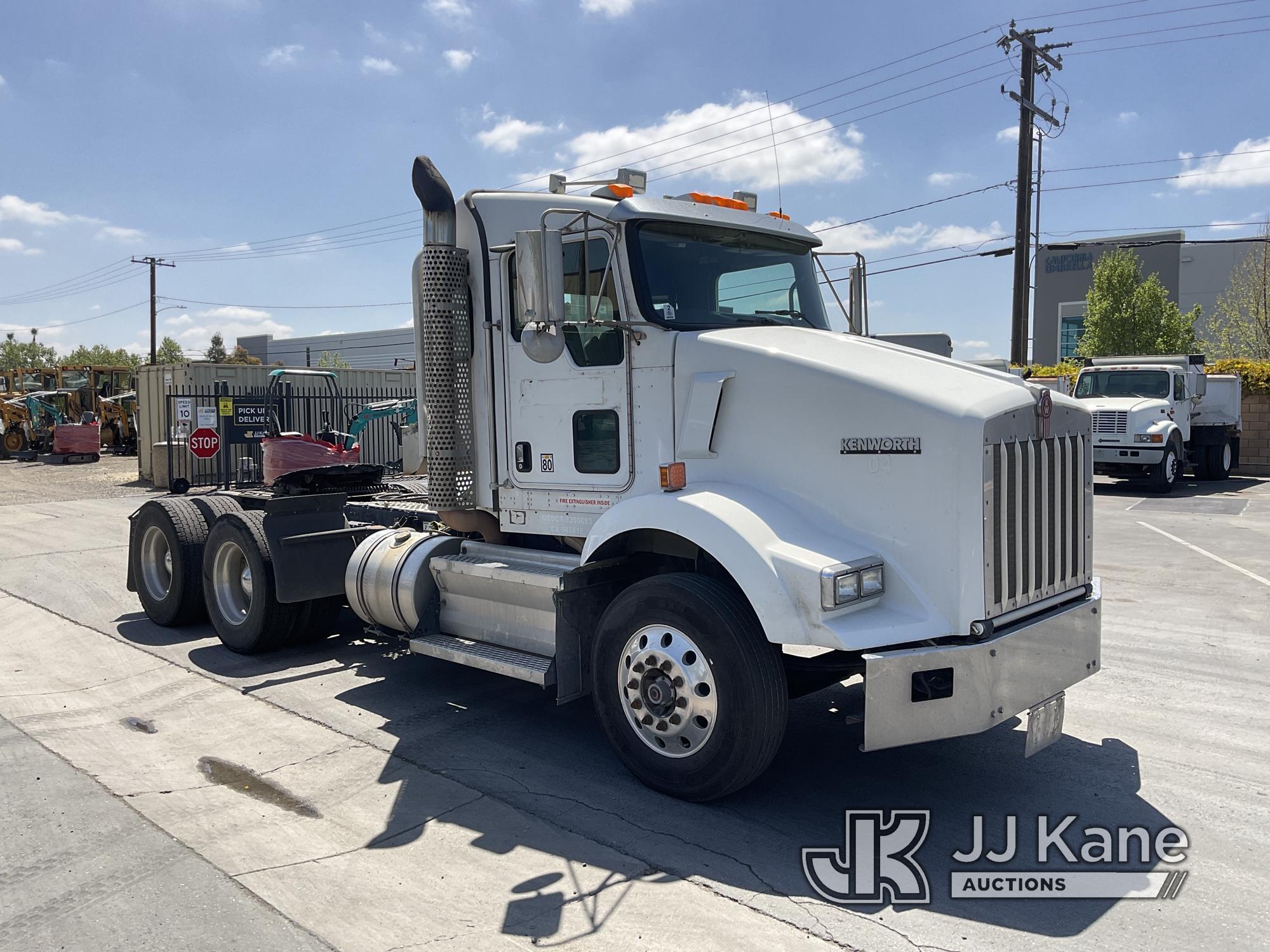 (Jurupa Valley, CA) 2009 Kenworth T800 Conventional Cab Runs & Moves