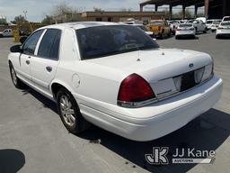 (Jurupa Valley, CA) 2006 Ford Crown Victoria 4-Door Sedan Runs & Moves