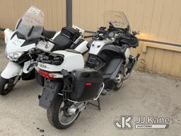 (Jurupa Valley, CA) 2012 BMW Motorcycle Runs & Moves, Running Rough , Smoking , Missing Parts