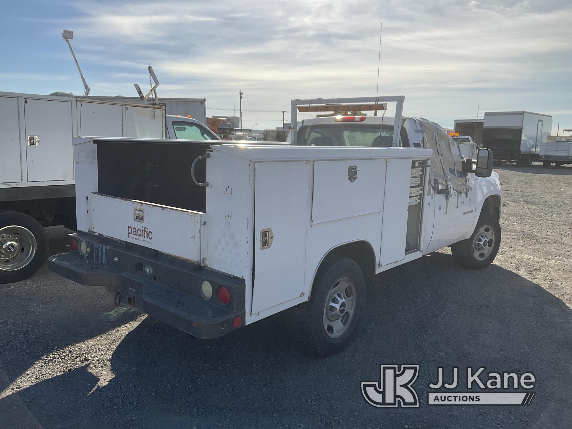 (Jurupa Valley, CA) 2011 GMC Sierra 2500HD Service Truck Not Running, Cranks, Will Not Start, Passen