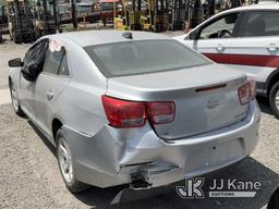 (Jurupa Valley, CA) 2015 Chevrolet Malibu LS 4-Door Sedan Not Running , Wrecked, Paint Damage, Body