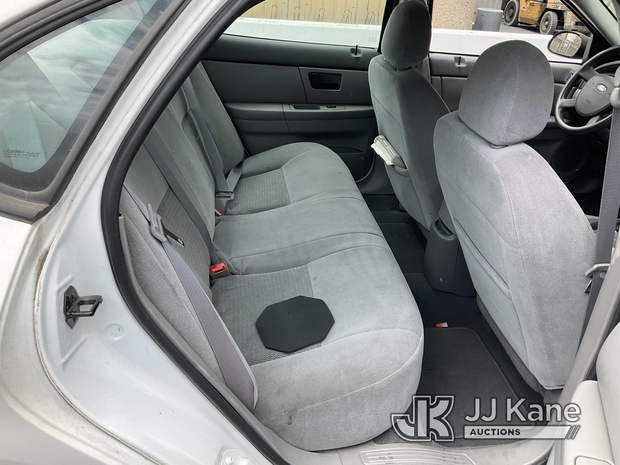 (Jurupa Valley, CA) 2006 Ford Taurus 4-Door Sedan Runs & Moves, Check Engine Light