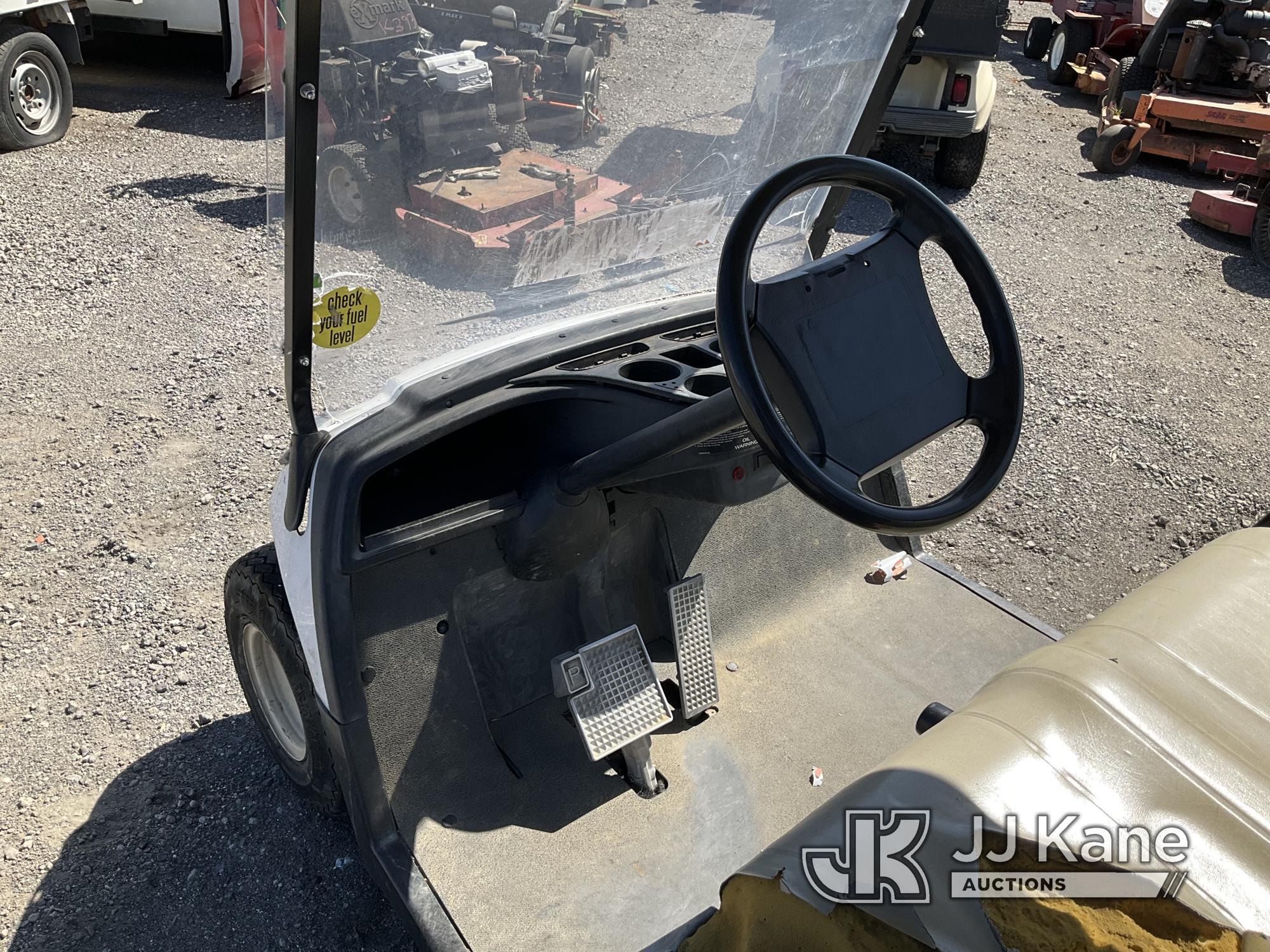 (Jurupa Valley, CA) 2011 Yamaha Golf Cart Not Running, True Hours Unknown, Has Torn Seat