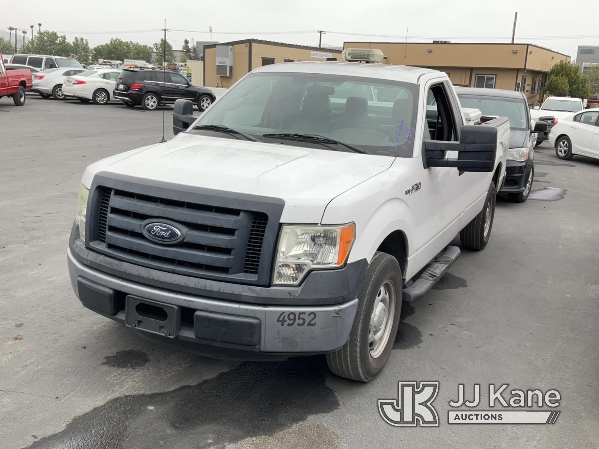 (Jurupa Valley, CA) 2012 Ford F-150 Regular Cab Pickup 2-DR Runs & Moves, Paint Damage, Body Damage