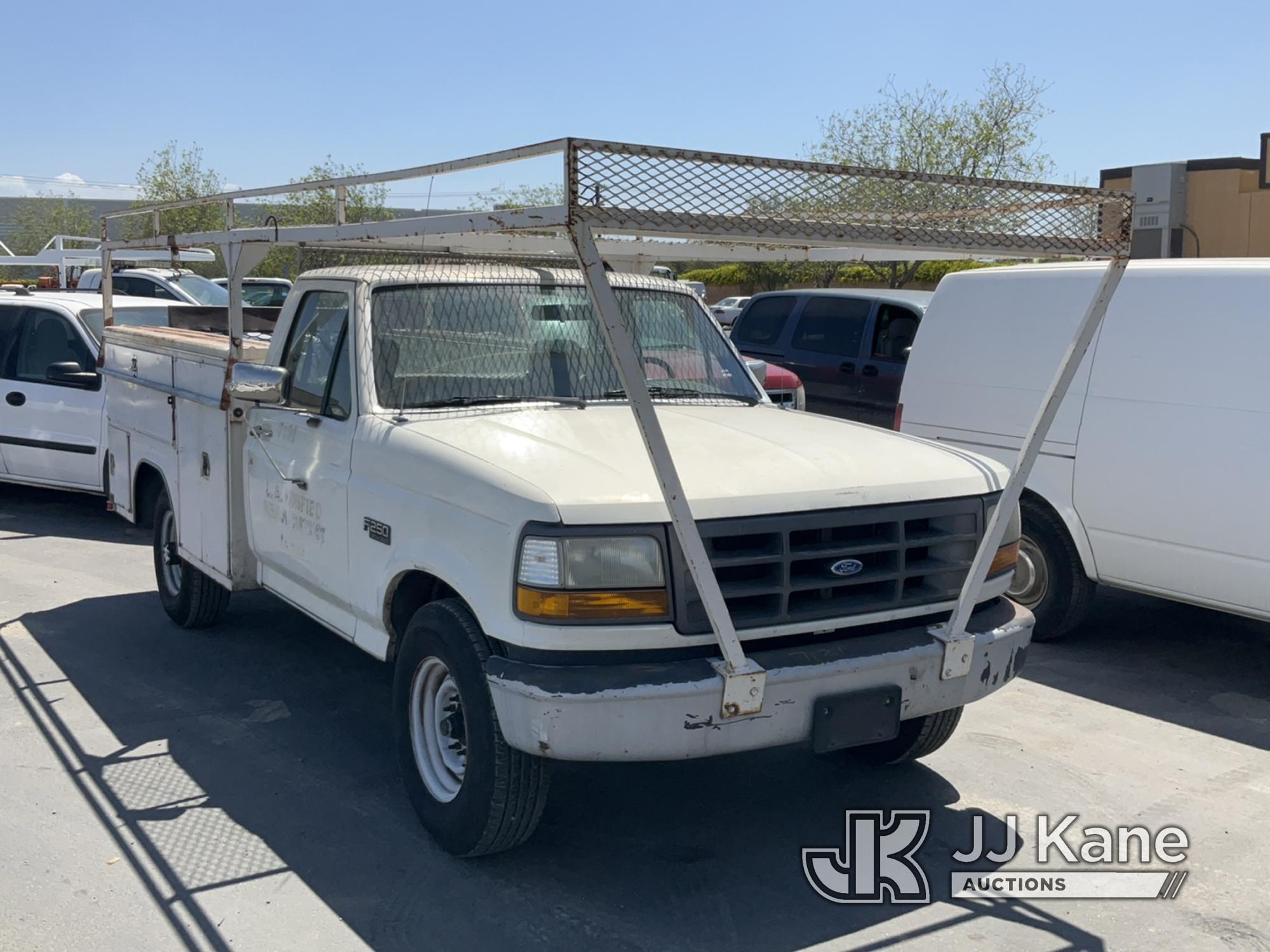 (Jurupa Valley, CA) 1992 Ford F-250 Service Truck Runs & Moves, Check Engine Light On