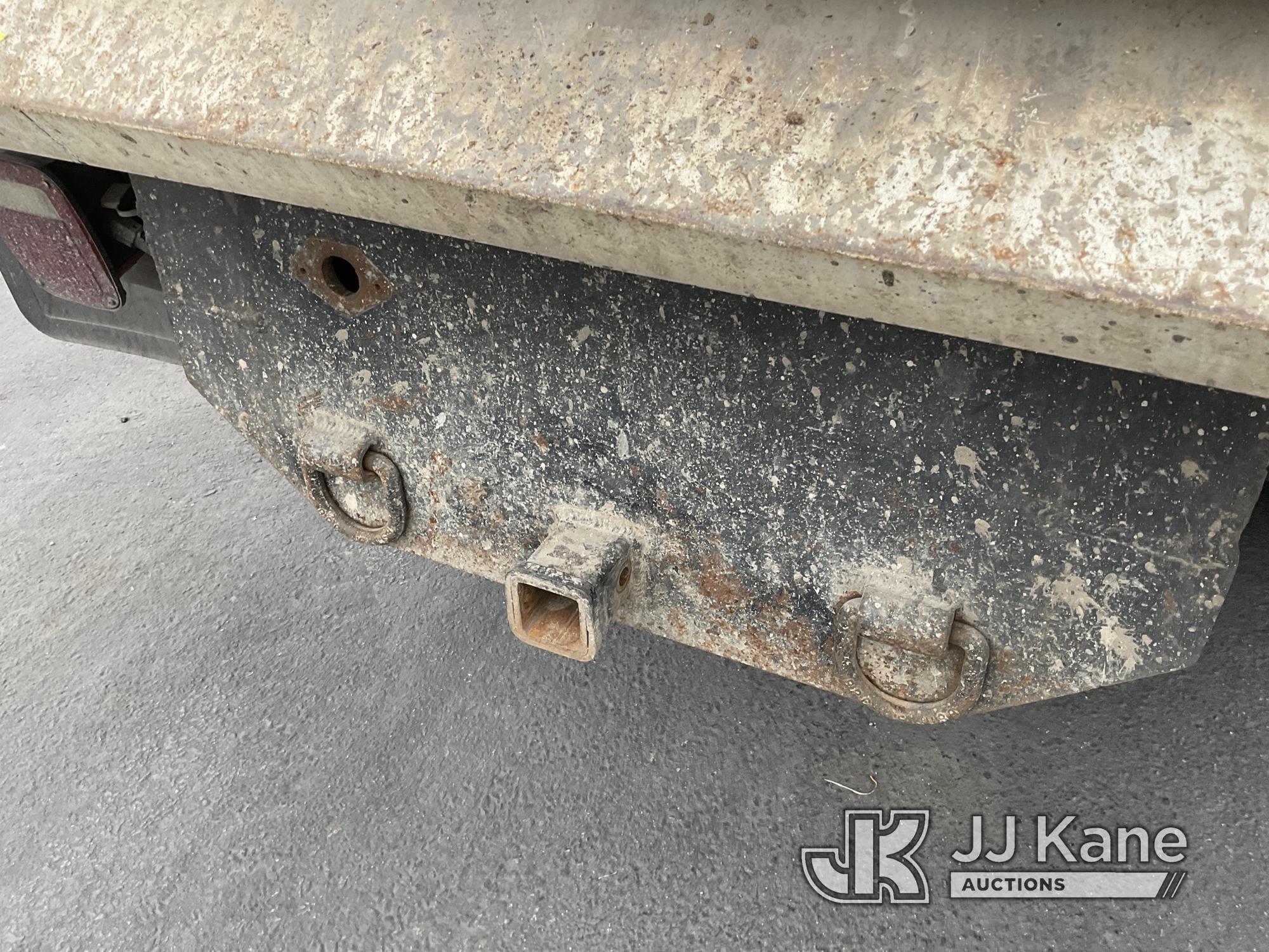 (Jurupa Valley, CA) 2008 Ford F-350 SD Dump Truck Engine Runs, Steering Pulls To The Right When Driv