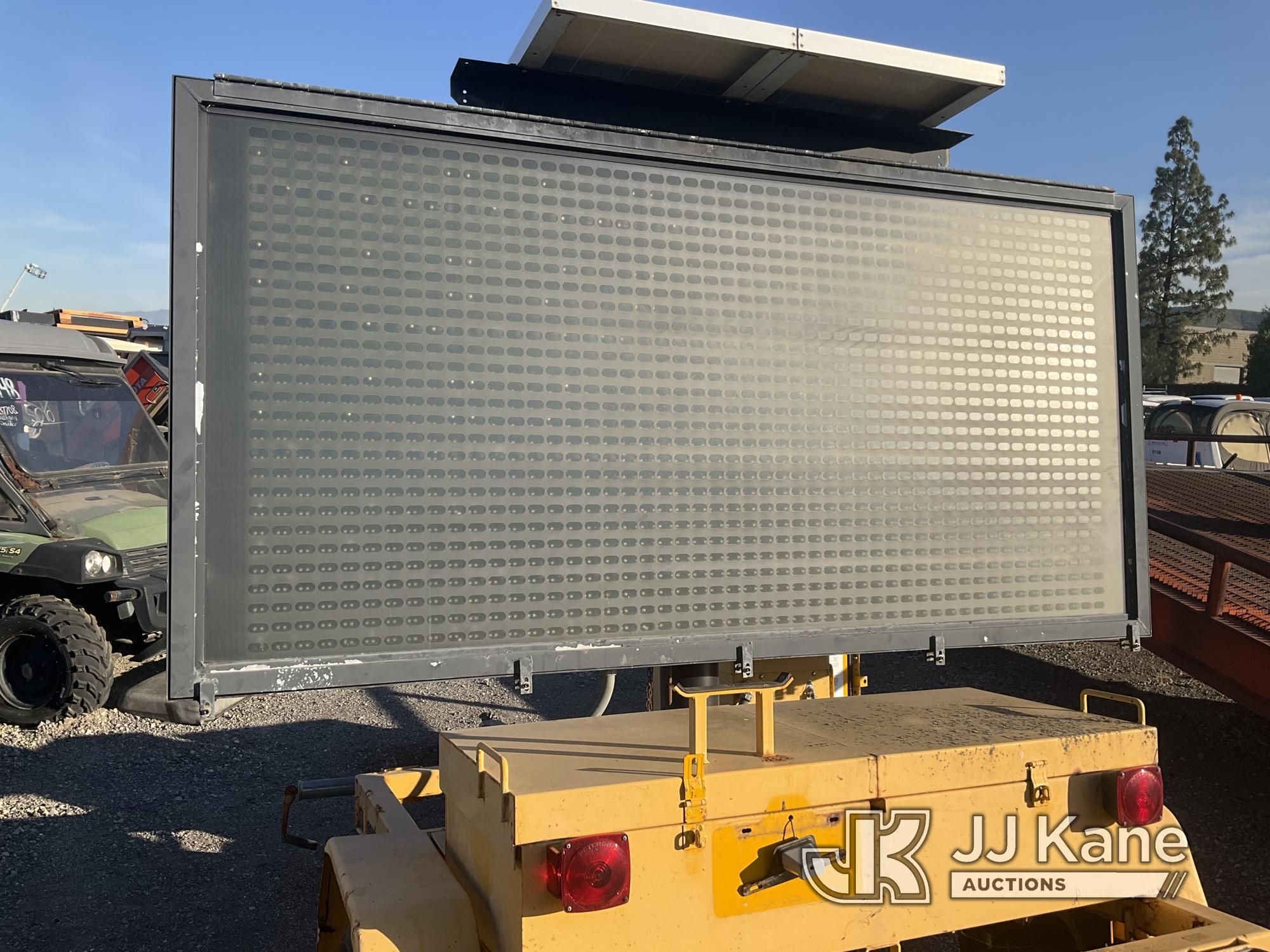 (Jurupa Valley, CA) 2007 American Signal Message Board Portable Message Board Not Operating, True Ho