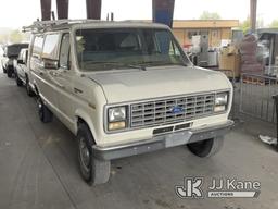 (Jurupa Valley, CA) 1990 Ford Club Wagon Sports Van Runs & Moves