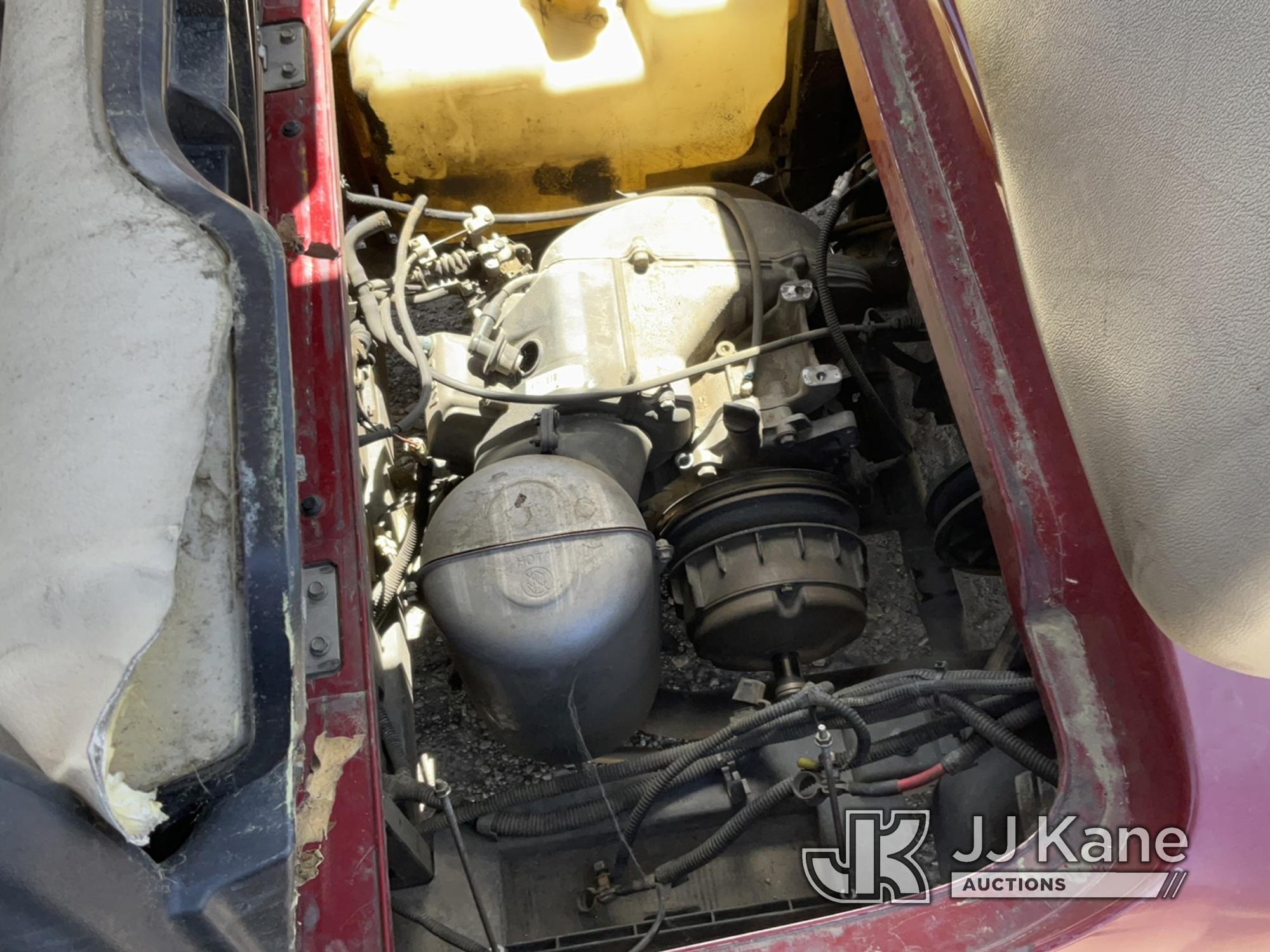 (Jurupa Valley, CA) 2011 Yamaha Golf Cart Not Running , No Key , Missing Parts , Bad Tires