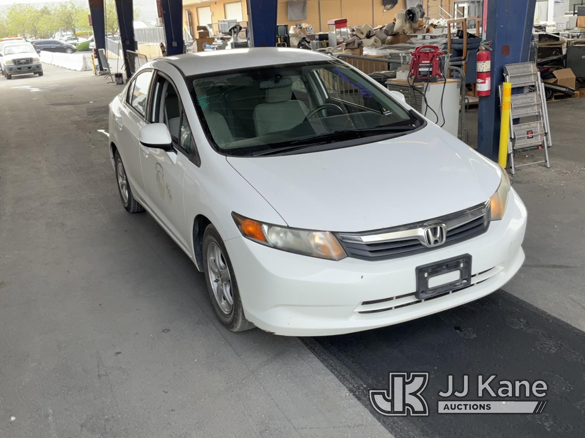 (Jurupa Valley, CA) 2012 Honda Civic 4-Door Sedan Runs & Moves, CNG Tanks Expire In 2027