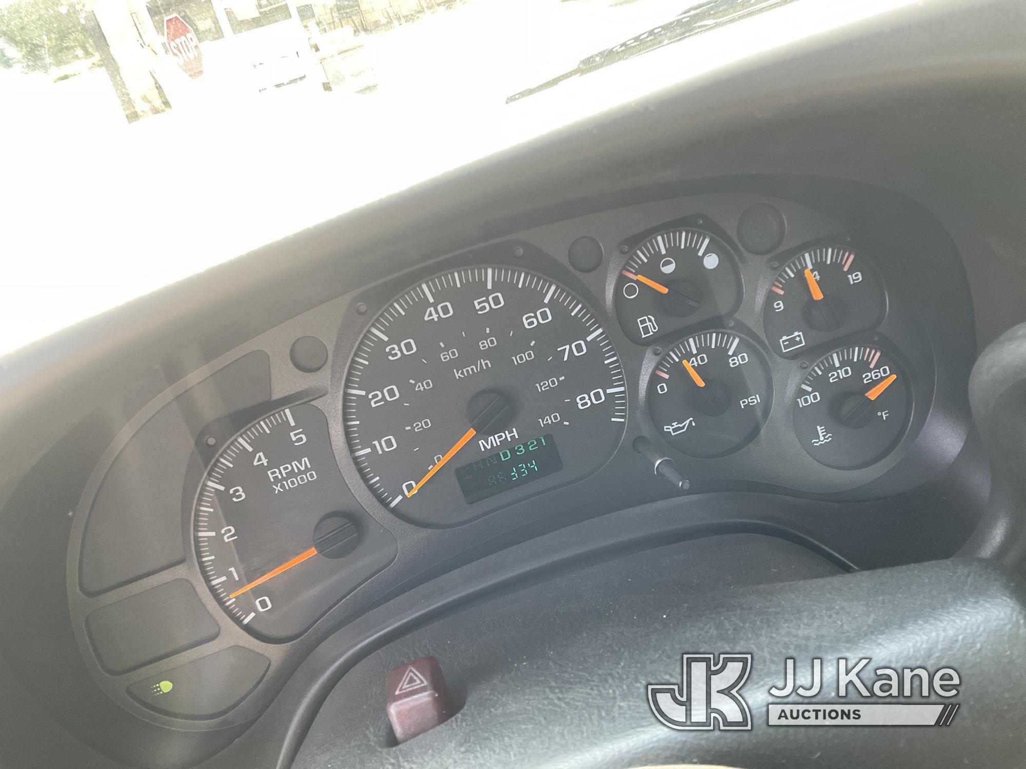 (Jurupa Valley, CA) 2003 Chevrolet C4C042 Mechanics Service Truck Runs & Moves